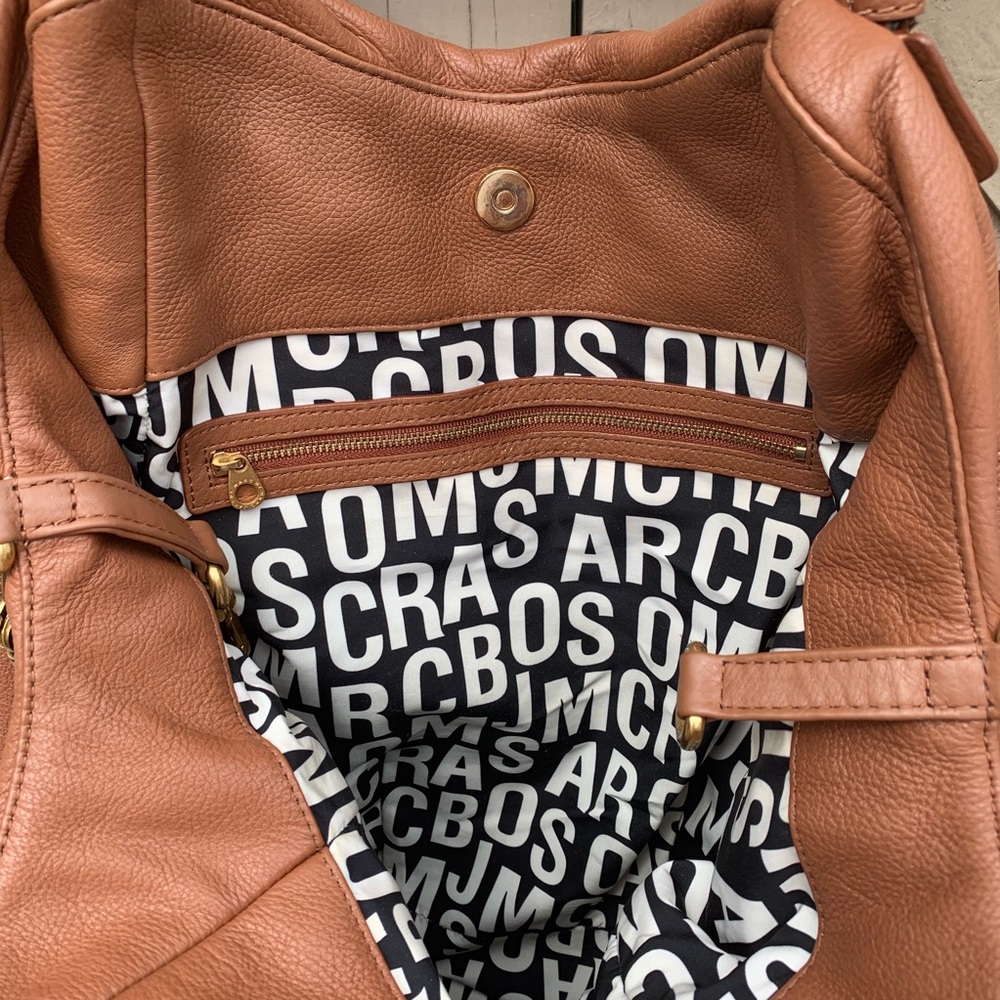 Buttery soft Marc by Marc Jacobs cognac bag - Picture 7 of 8